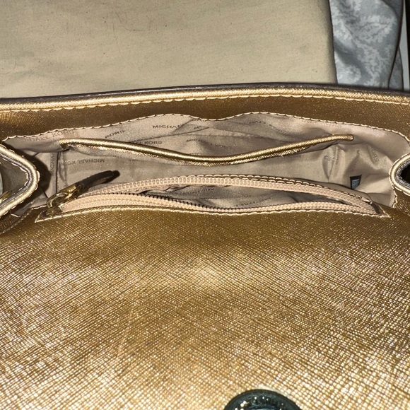 Micheal Kors Gold mini bag - Picture 6 of 6